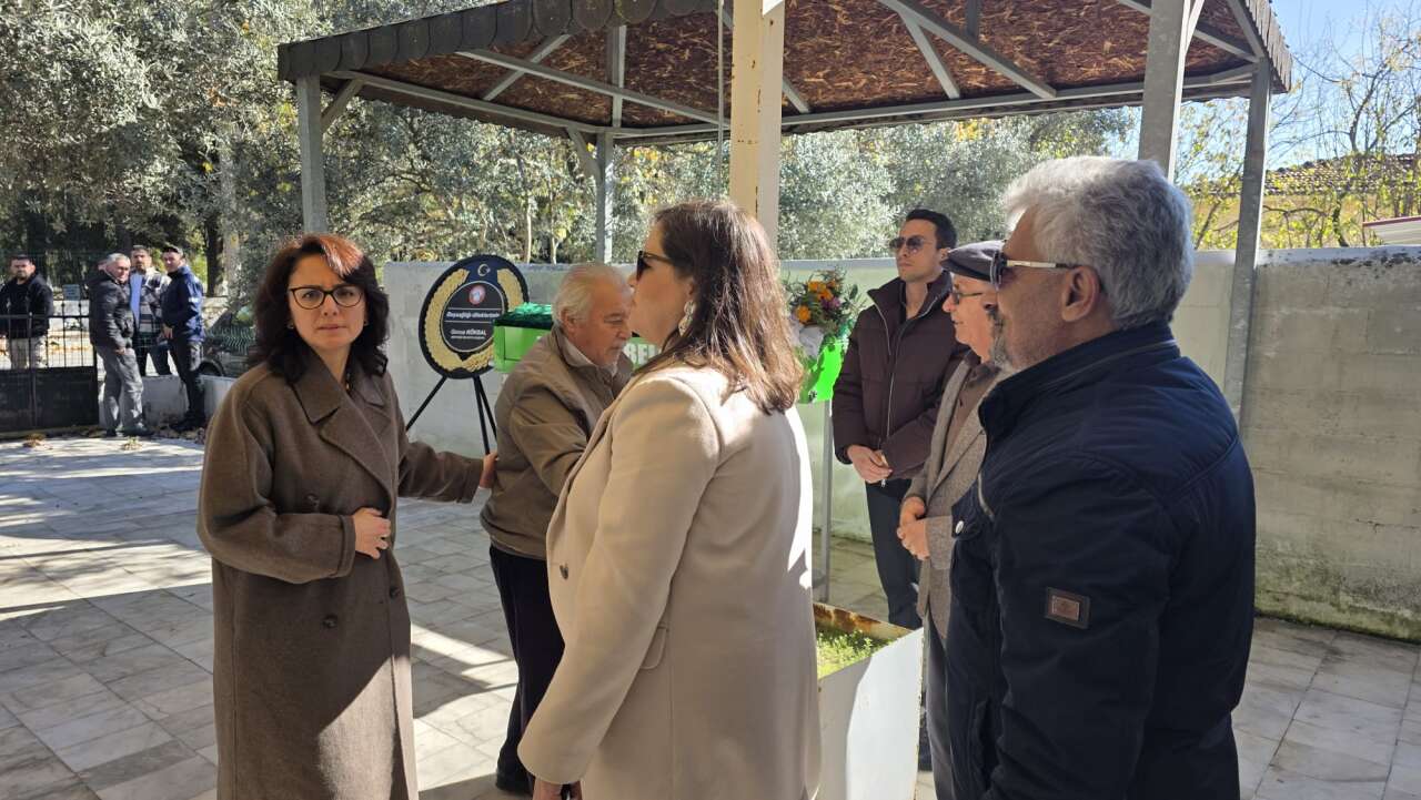 Atatürk’ü Görmüş ‘Düğereğin Çınarı’ Fikriye Sol, Son Yolculuğuna Uğurlandı 2